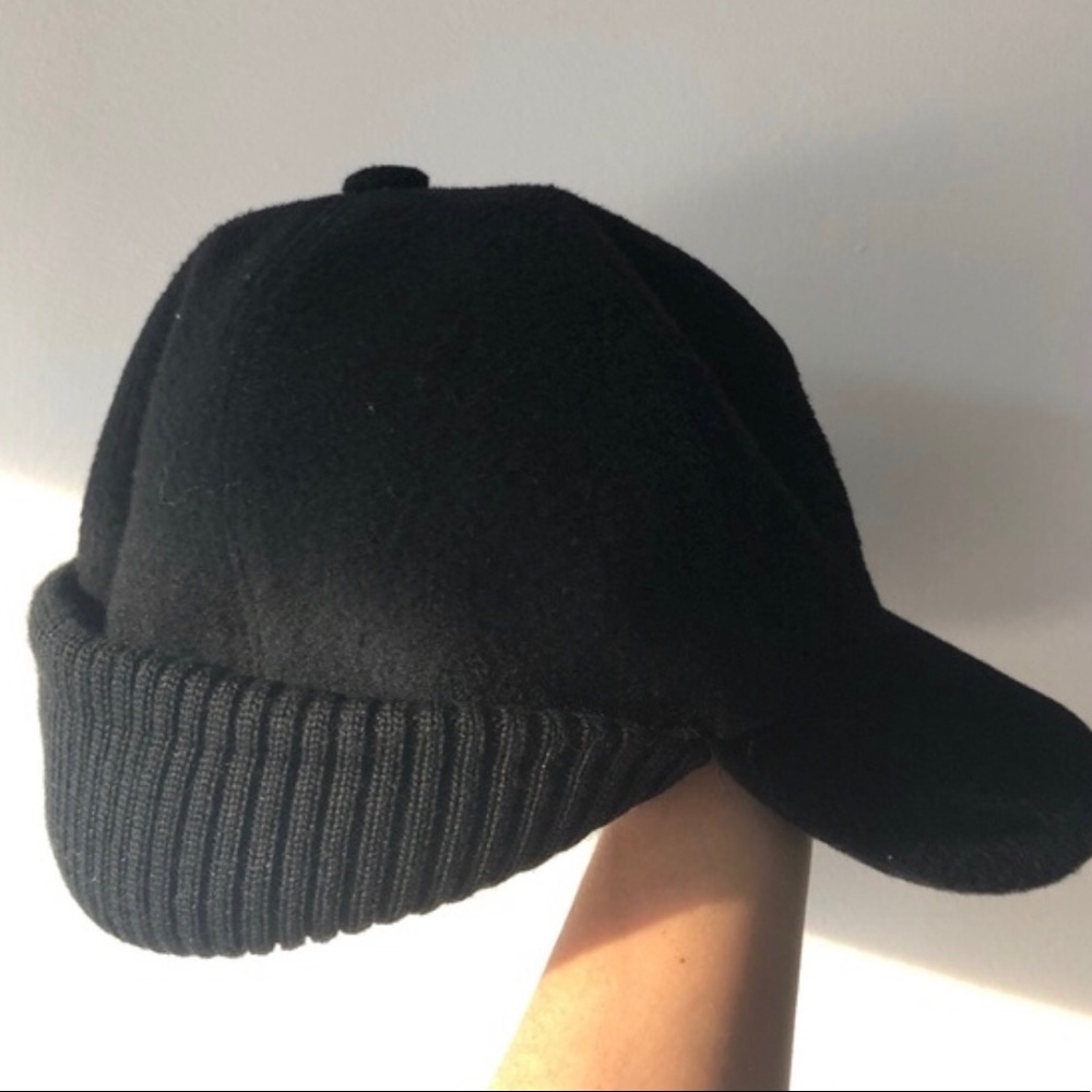 Barney’s 100% Wool Cap